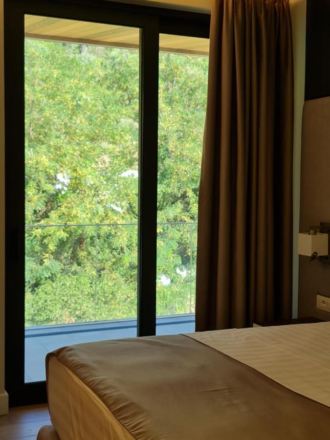 Hotel Aross Kanine Buitenkant foto